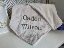 Load image into Gallery viewer, Pearl Willow with Flat Pearl Back Gift Set