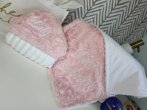 Pink Embossed Leaves Gift Set