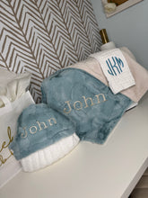 Load image into Gallery viewer, Mist Hyde &amp; Flat Pearl Gift Set