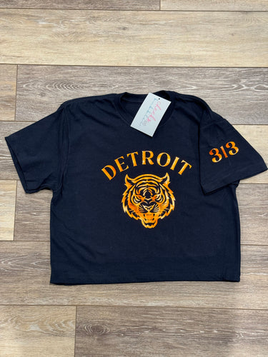 Tigers Cropped White/Navy Short Sleeve T-shirt
