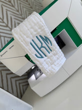 Load image into Gallery viewer, Mist Hyde &amp; Flat Pearl Gift Set