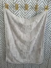 Load image into Gallery viewer, Lavender &amp; Pearl Willow Blanket