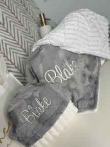 Gray Hyde with White Oxford Back Gift Set