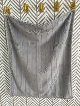 Load image into Gallery viewer, Gray Ziggy No Ruffle Gift Set 2