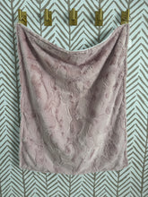 Load image into Gallery viewer, Dusty Pink Hyde Flat White Back Embroidery on Flat White Blanket No Ruffle
