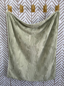 Thyme Hyde Flat White Back Blanket No Ruffle
