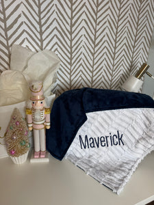 White Oxford Flat Navy Back Blanket No Ruffle