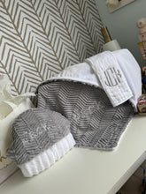 Load image into Gallery viewer, Gray Ziggy No Ruffle Gift Set 2