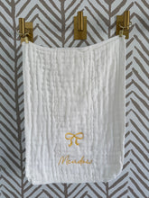 Load image into Gallery viewer, Canary Hyde with white bubble back &amp; Bow Burp Cloth Gift Set
