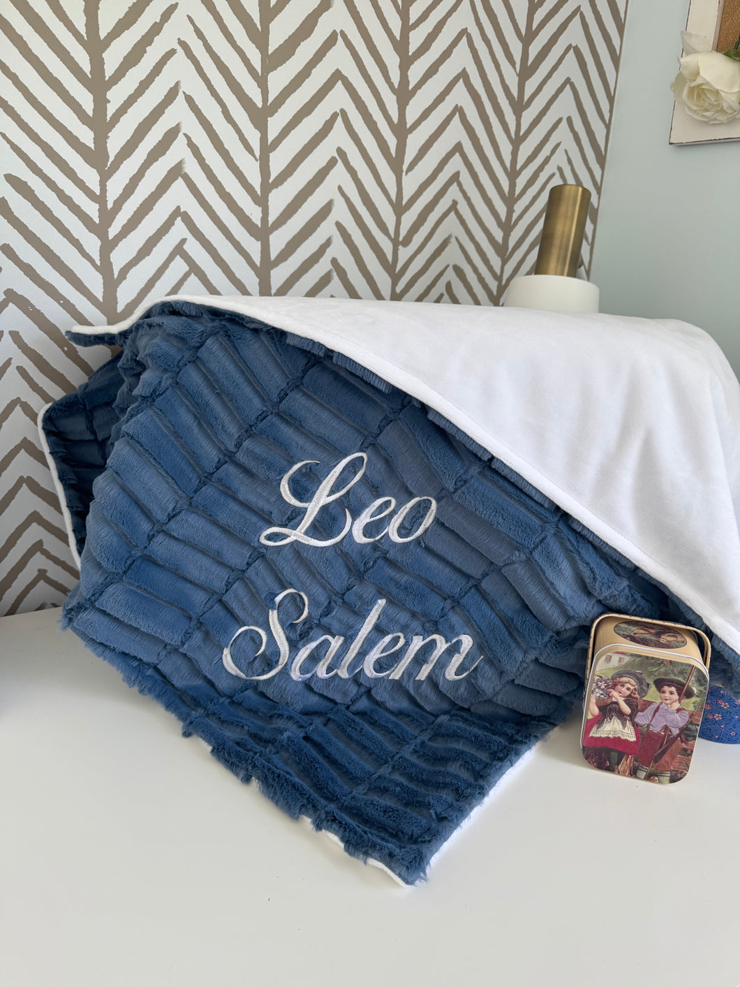 Denim Blue Oxford Flat White Back Blanket No Ruffle
