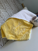 Load image into Gallery viewer, Canary Hyde with white bubble back &amp; Bow Burp Cloth Gift Set
