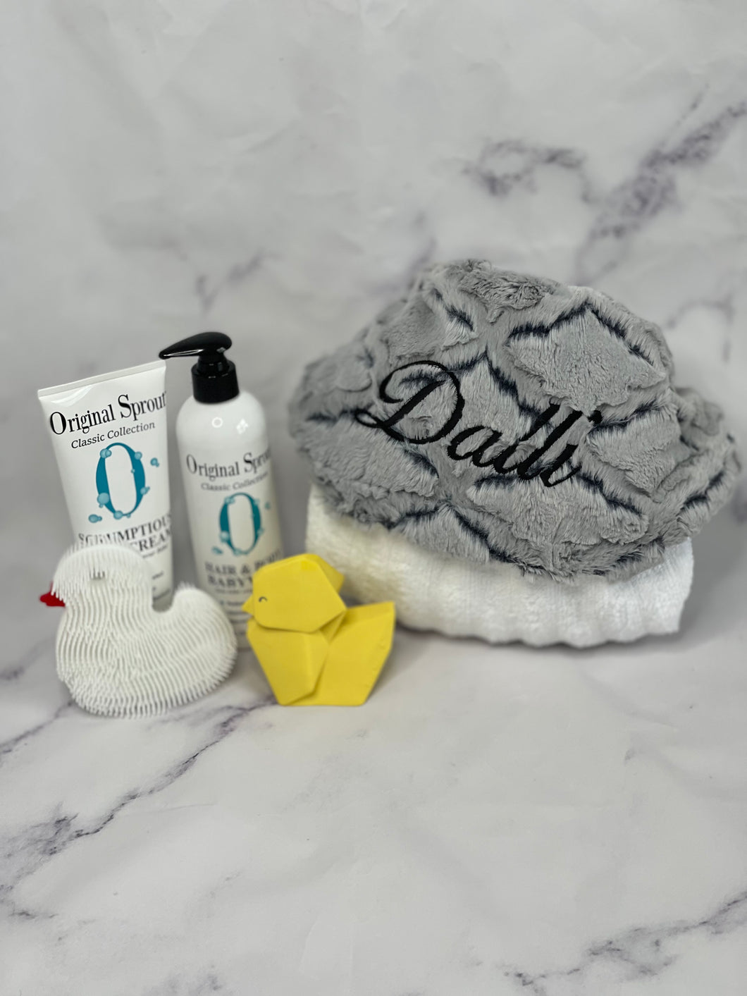 Gray/Black Lattice Bath Gift Set