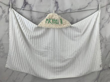 Load image into Gallery viewer, Ivory Pebble Green Embroidery Bath Hoodie/Hooded Towel