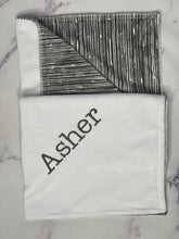 Load image into Gallery viewer, Ash Lines No Ruffle Gift Set